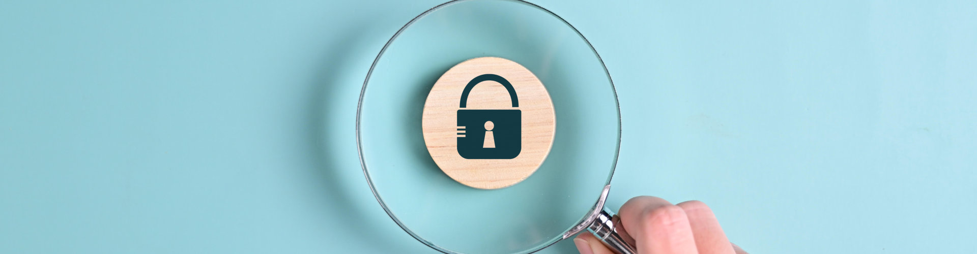 magnifying glass with blue background